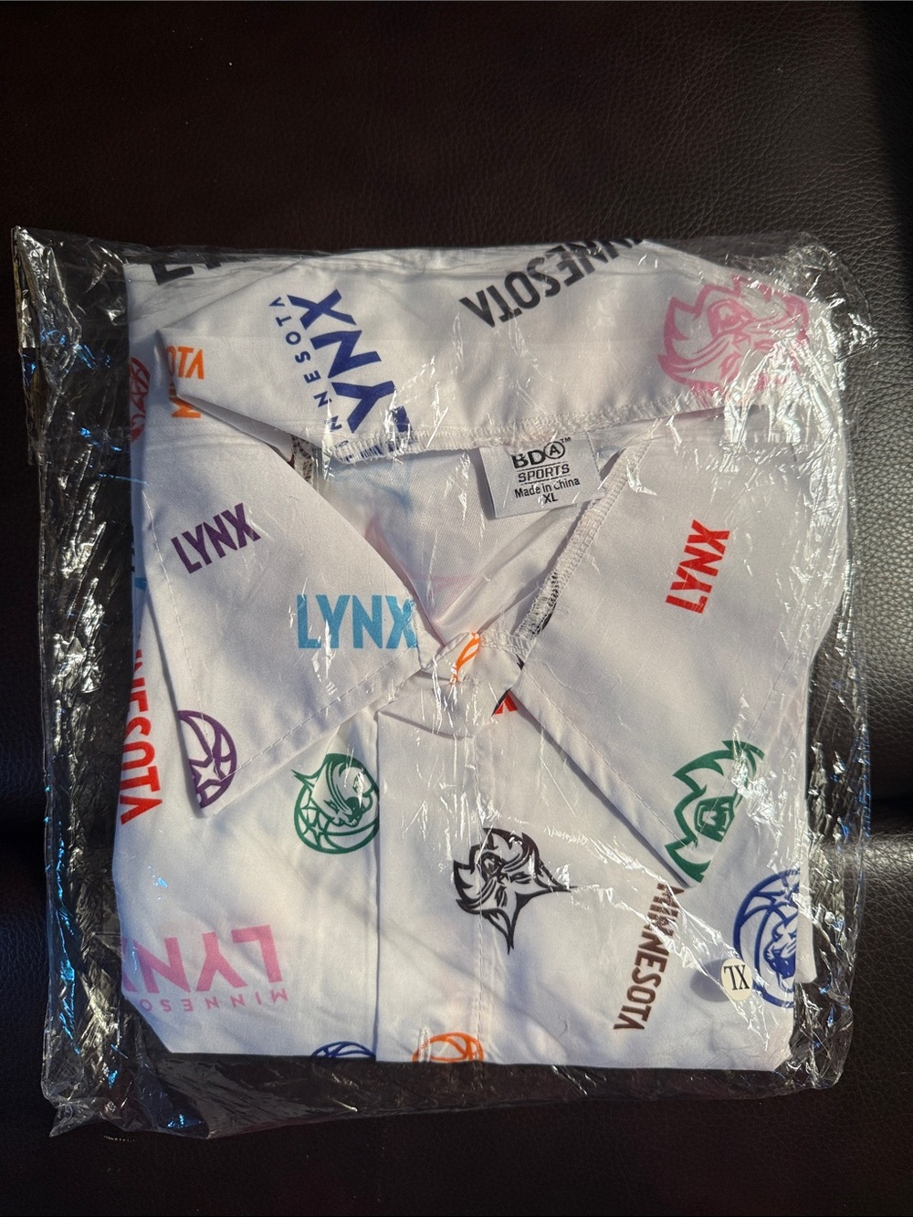 Lynx pride shirt.  New.  Taken out of bag for pictures only - Picture 4 of 4